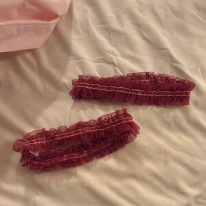 Sexy Burgundy Ruffled Garter Set